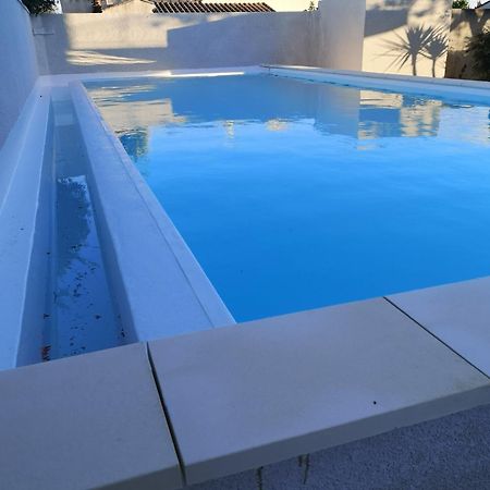Appartement Dans Villa Avec Piscine Et Jardin مارغيريتيس المظهر الخارجي الصورة