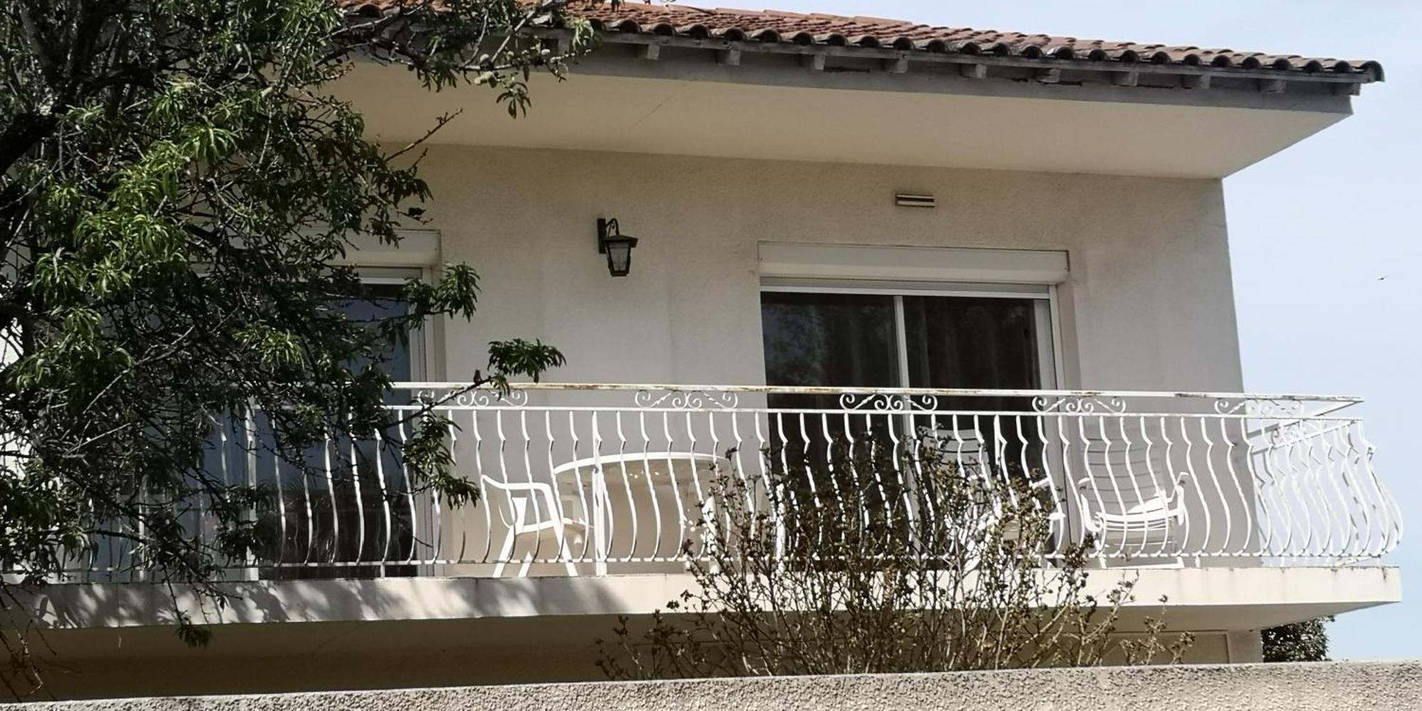 Appartement Dans Villa Avec Piscine Et Jardin مارغيريتيس المظهر الخارجي الصورة