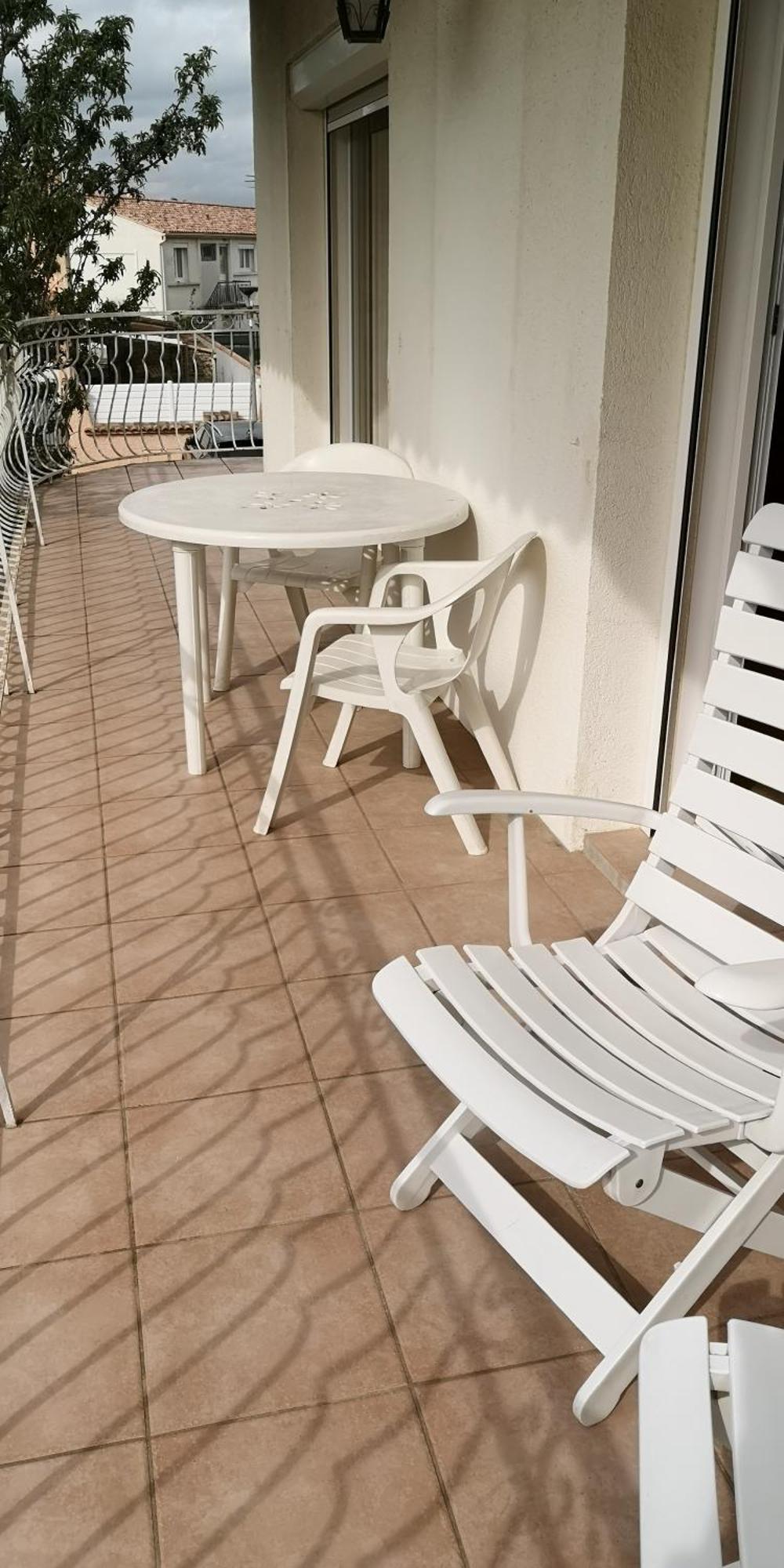 Appartement Dans Villa Avec Piscine Et Jardin مارغيريتيس المظهر الخارجي الصورة